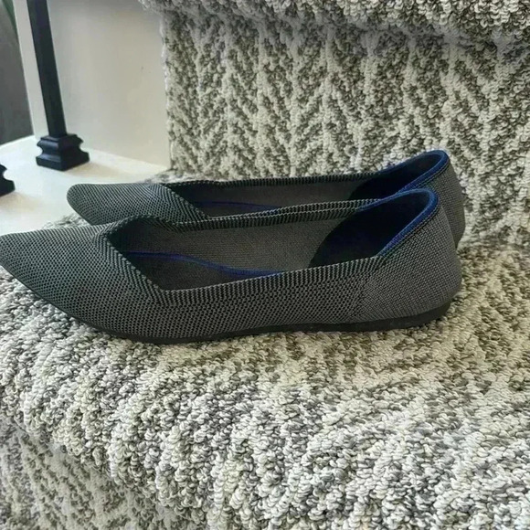 Rothy’s The Point shoe. Women’s size 8.5. Cloud Grey Birdeye. - Picture 4 of 9